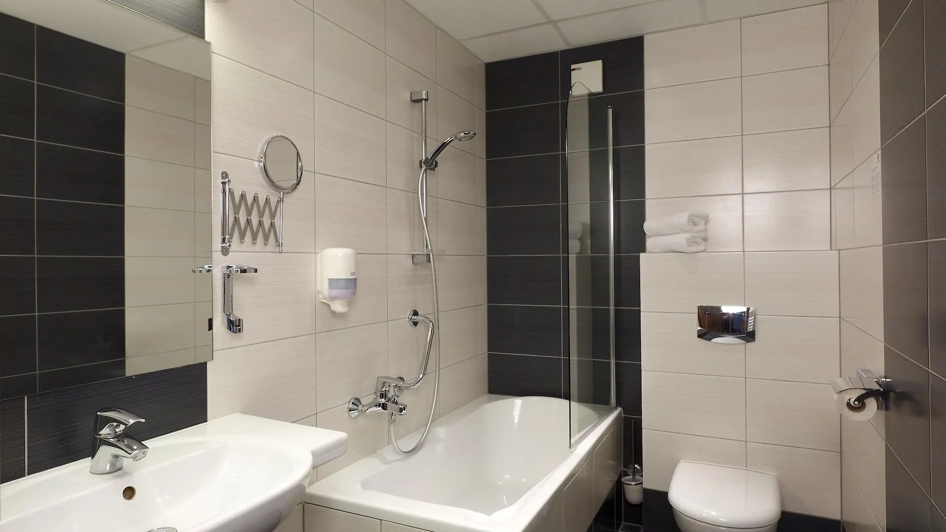 Focus Hotel Danzica 3*,