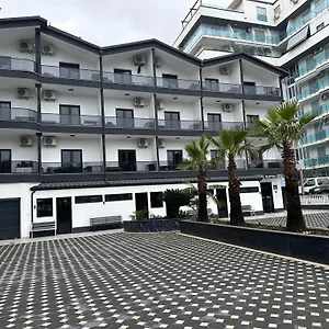Molla Restorant Shëngjin